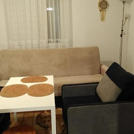 Elmarkos Appartement *